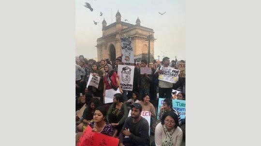 Adarsh Maharashtra | JNU Protest : मुंबईतील आंदोलन मागे