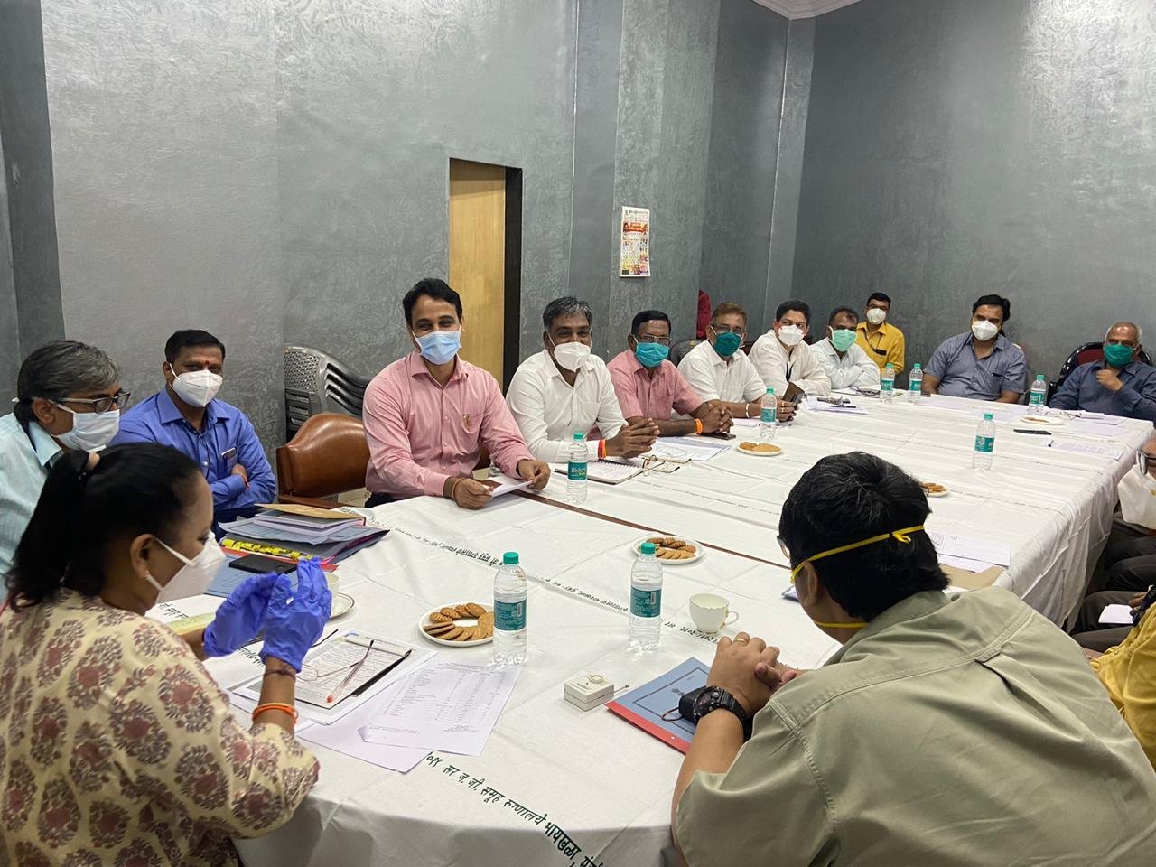 Adarsh Maharashtra | आमदार यामिनी जाधव यांनी  जेजे रुग्णालयातील रिक्त पदांबाबत घेतला आढावा