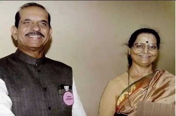 Adarsh Maharashtra | माजी मुख्यमंत्री मनोहर जोशी यांच्या पत्नीचे निधन