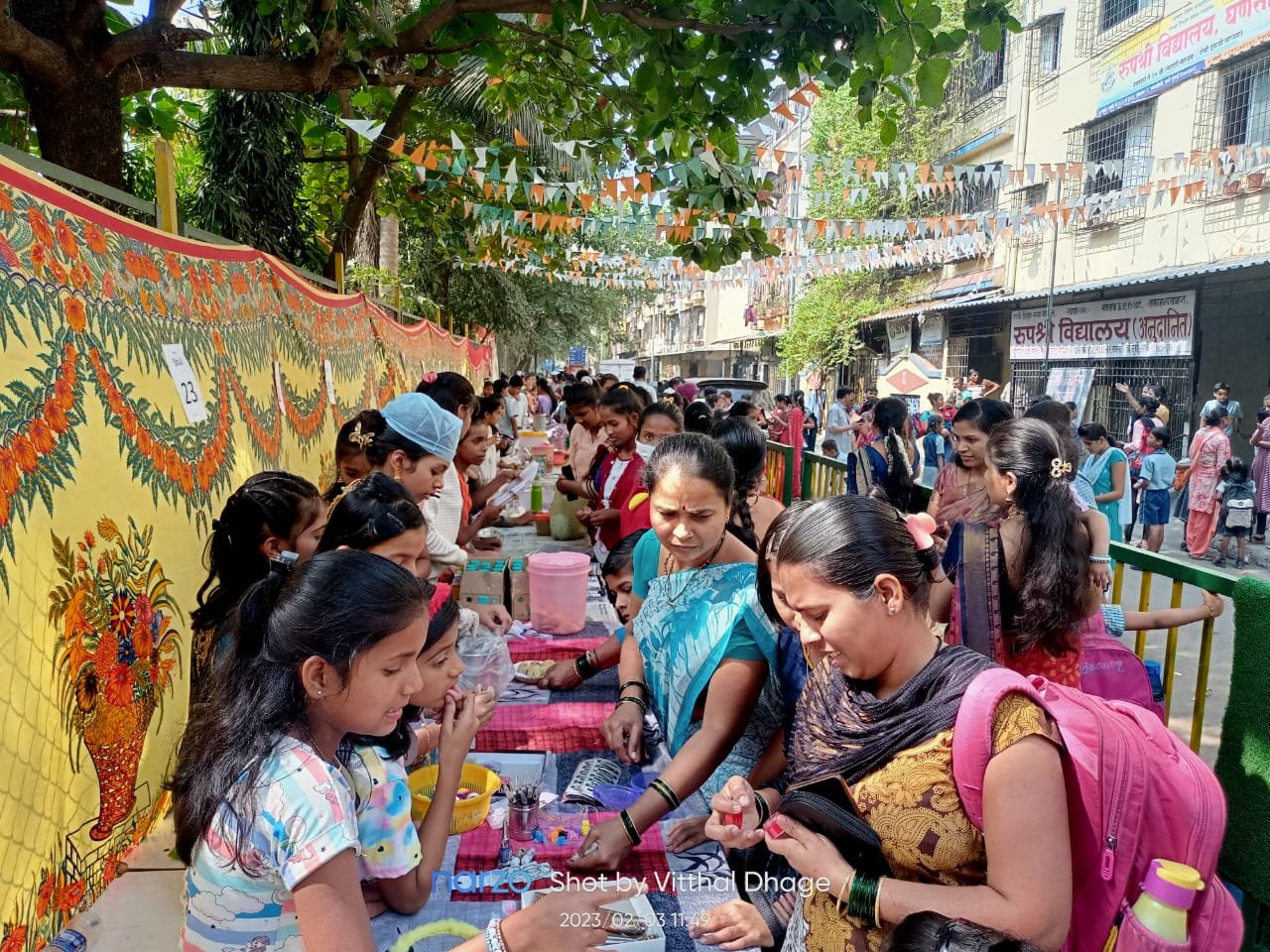 Adarsh Maharashtra | घनसोली रुपश्री विद्यालयात शाळेकरी विद्यार्थ्यांनी भरवला आठवडे बाजार ! ...