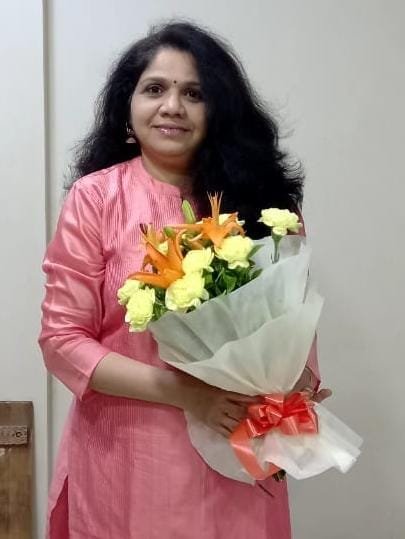 Adarsh Maharashtra | श्रीमती प्रज्ञा मधु हळीकर यांची आदर्श शिक्षक महापौर पुरस्कारासाठी निवड